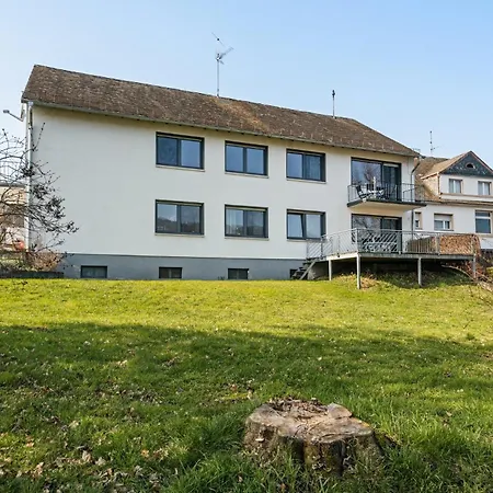 Mit Balkon Und Schoenem Moselblick Apartment Schleich