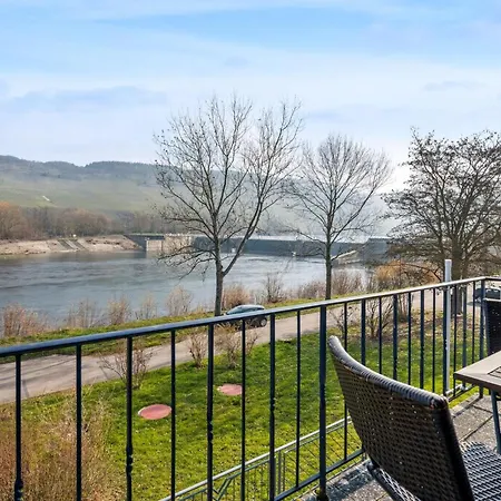 Apartment Mit Balkon Und Schoenem Moselblick